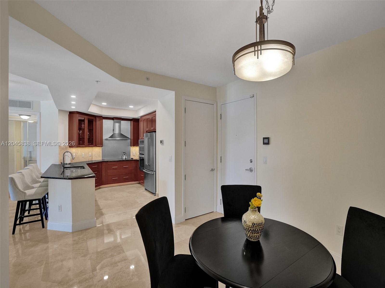 2509 N Ocean Boulevard 376 Property Photo 8