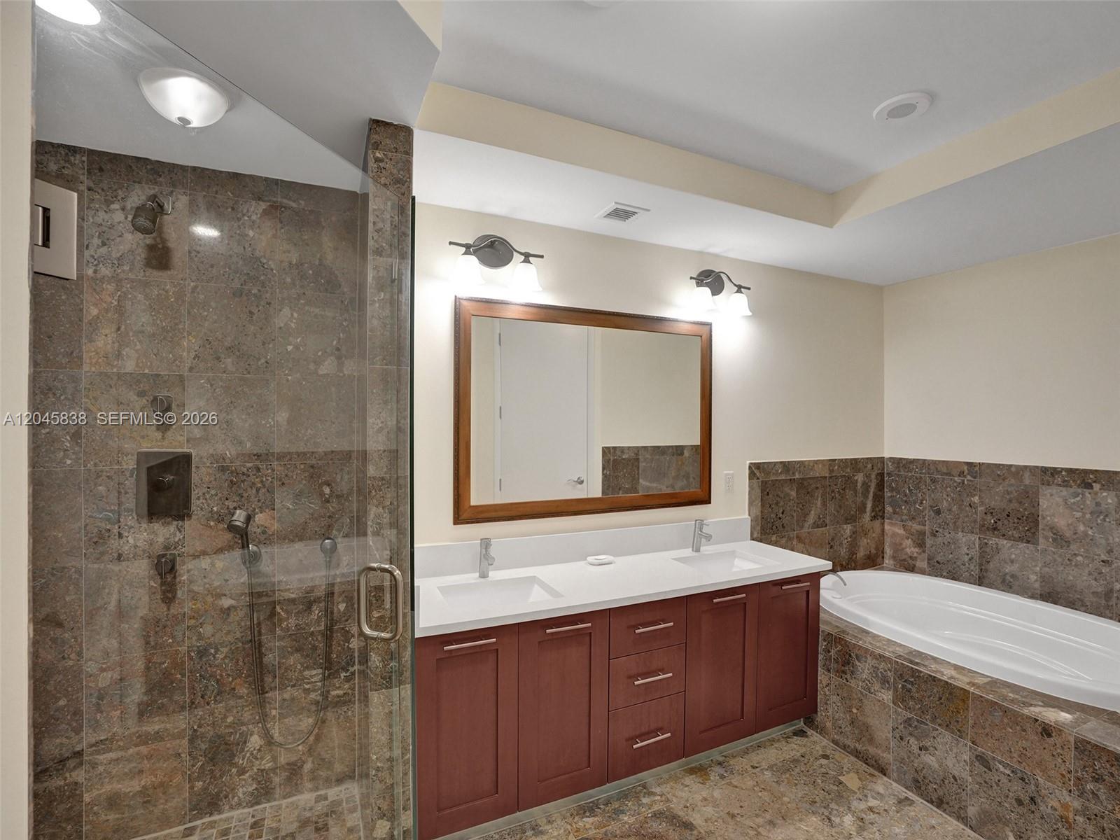 2509 N Ocean Boulevard 376 Property Photo 19