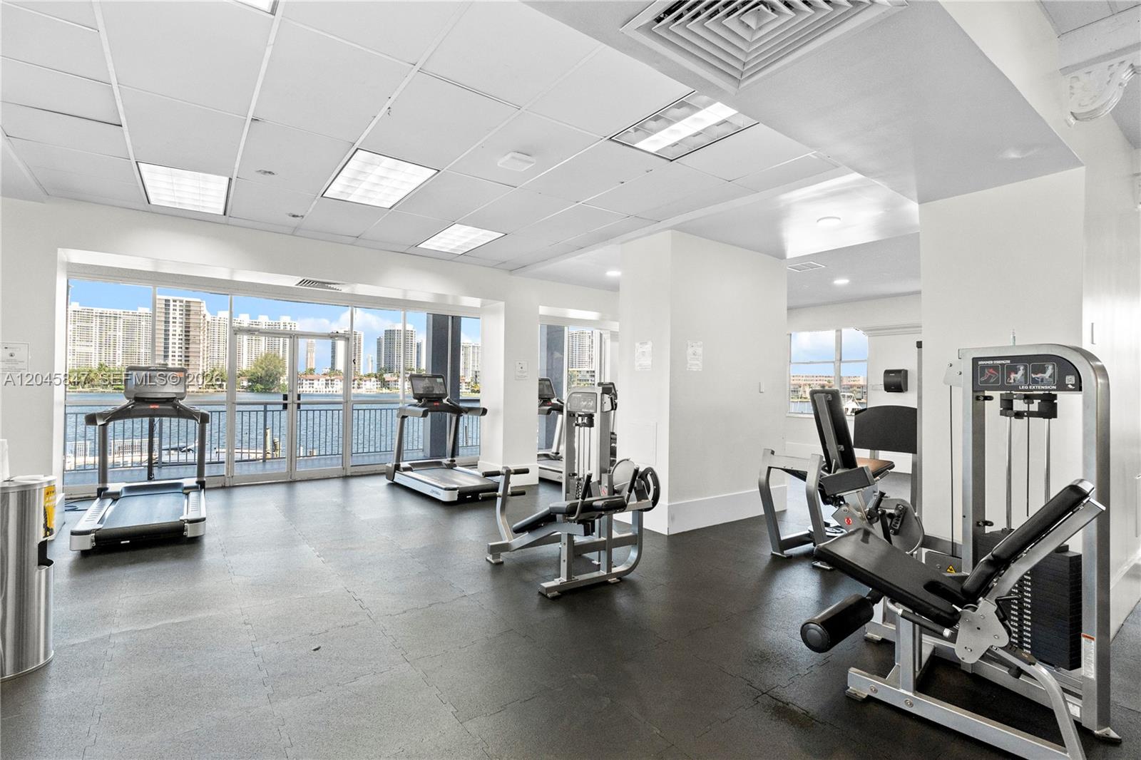 18071 Biscayne Boulevard 1404 Property Photo 17