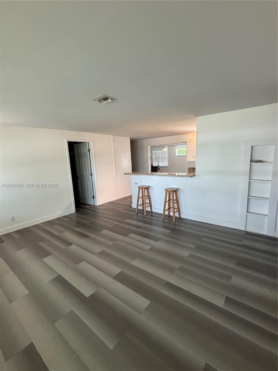 5809 Sullivan Road Property Photo 7