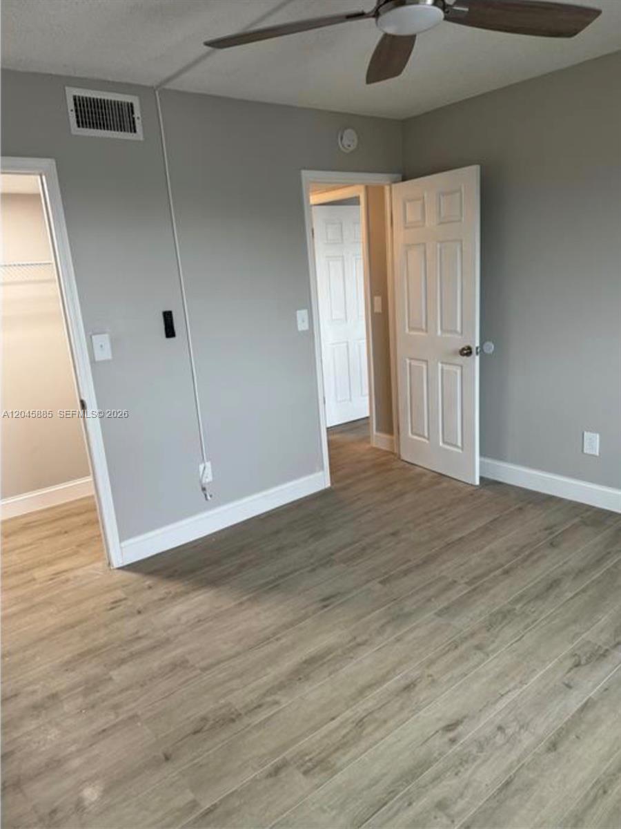 A12045885 Property Photo 11