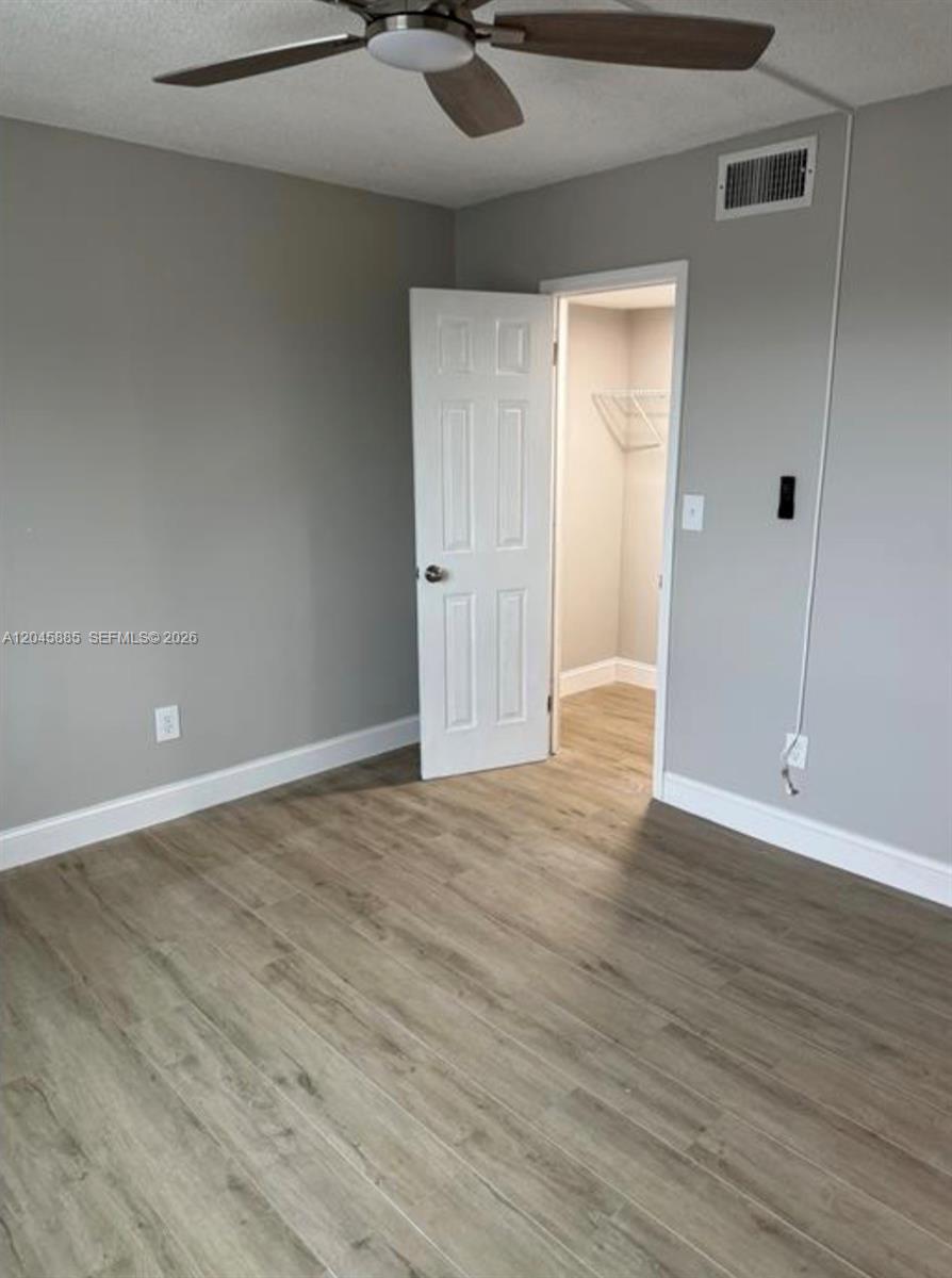 A12045885 Property Photo 12