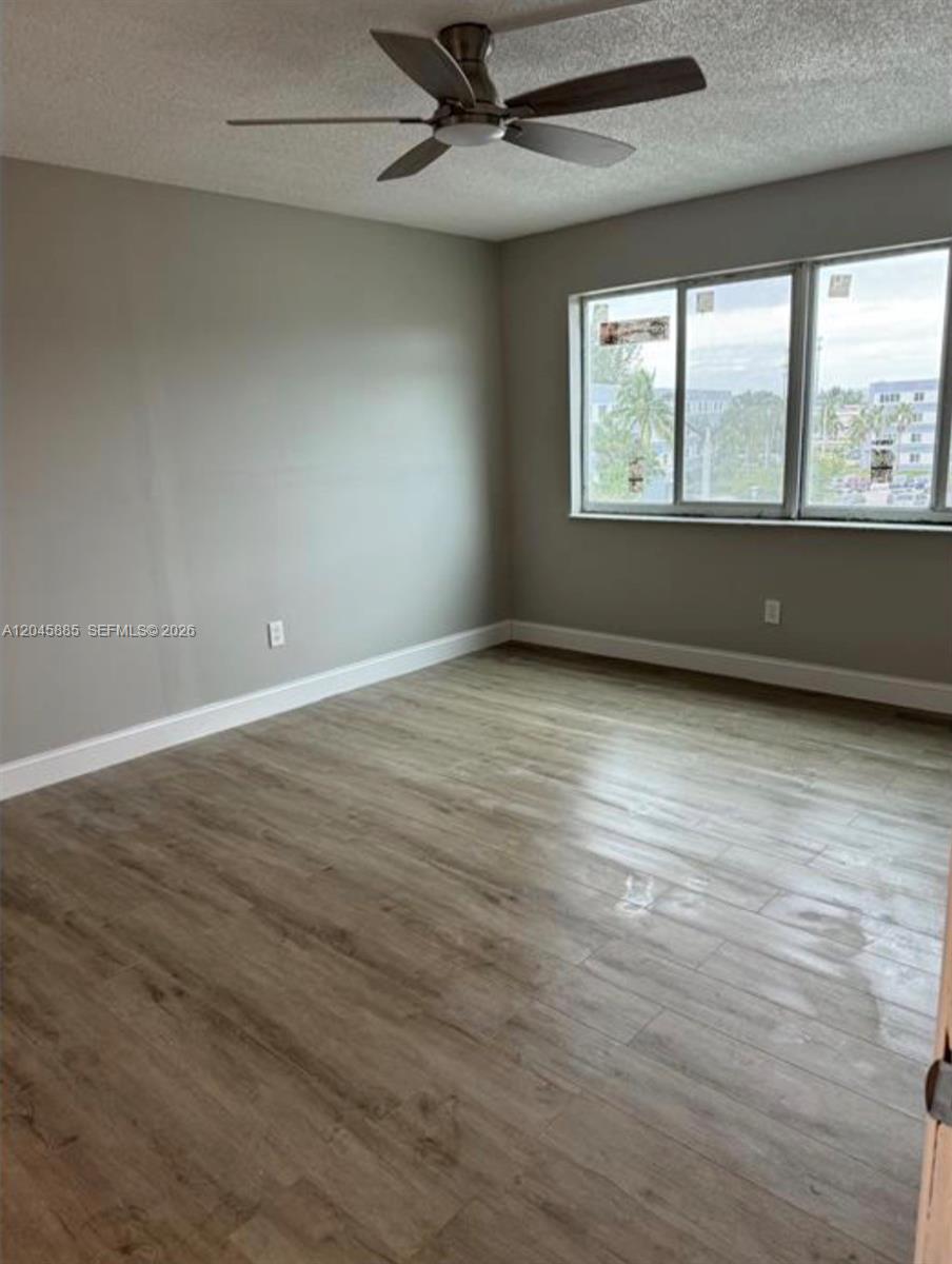 A12045885 Property Photo 17