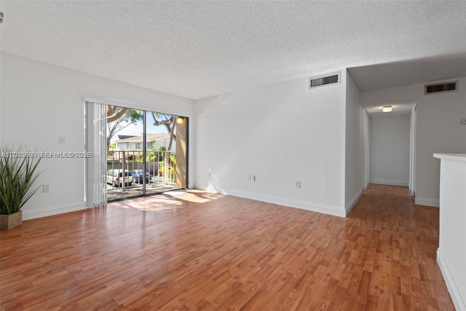 15600 Sw 80th Street L-203 Property Photo 1