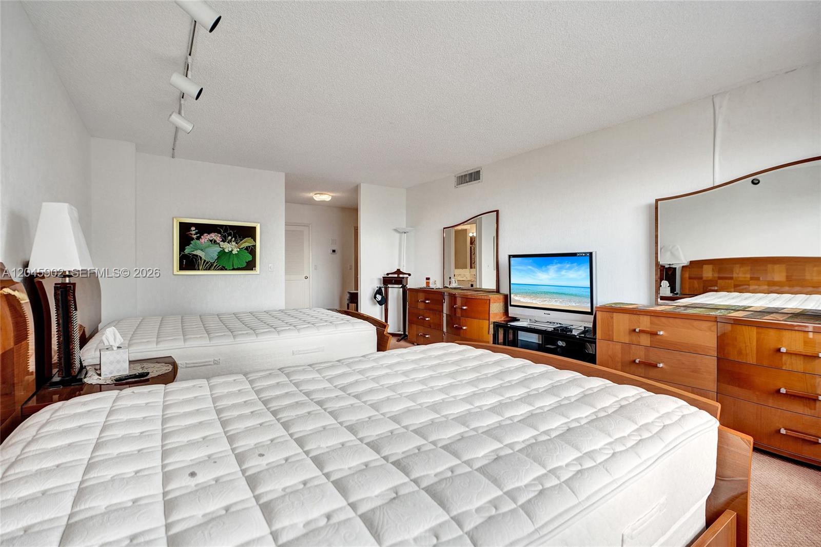 9801 Collins Avenue 8s Property Photo 42