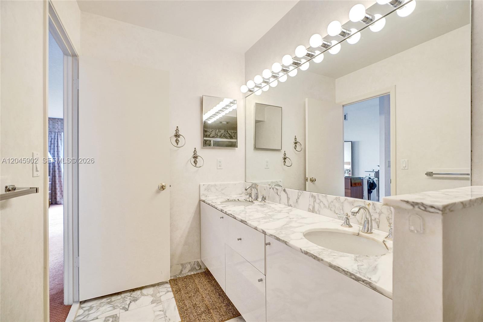 9801 Collins Avenue 8s Property Photo 44