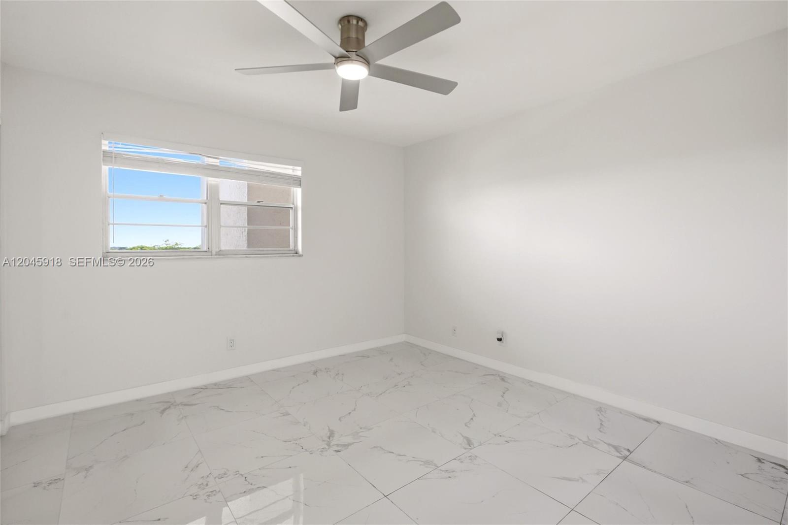 5900 Nw 44th Street 605 Property Photo 6