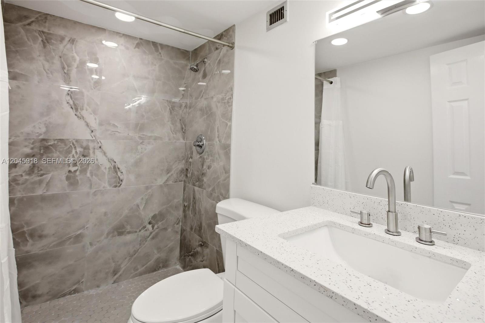 5900 Nw 44th Street 605 Property Photo 8