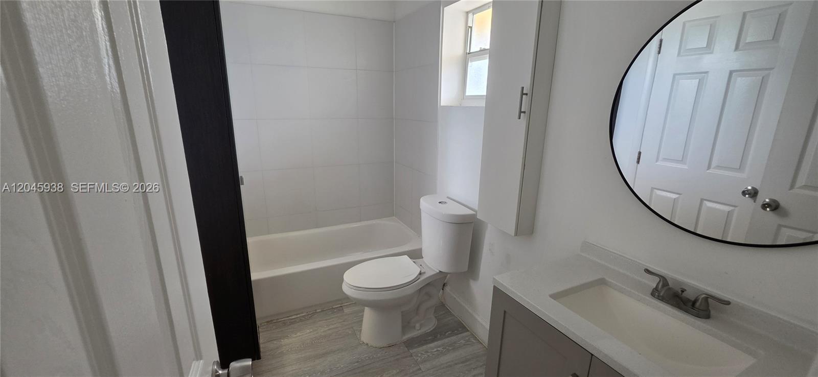 A12045938 Property Photo 17