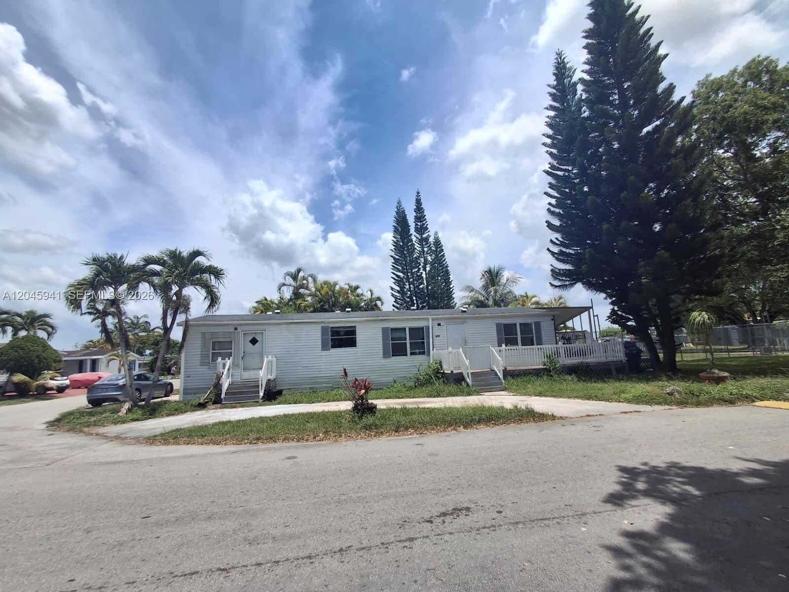 19800 Sw 180 Avenue Property Photo 4