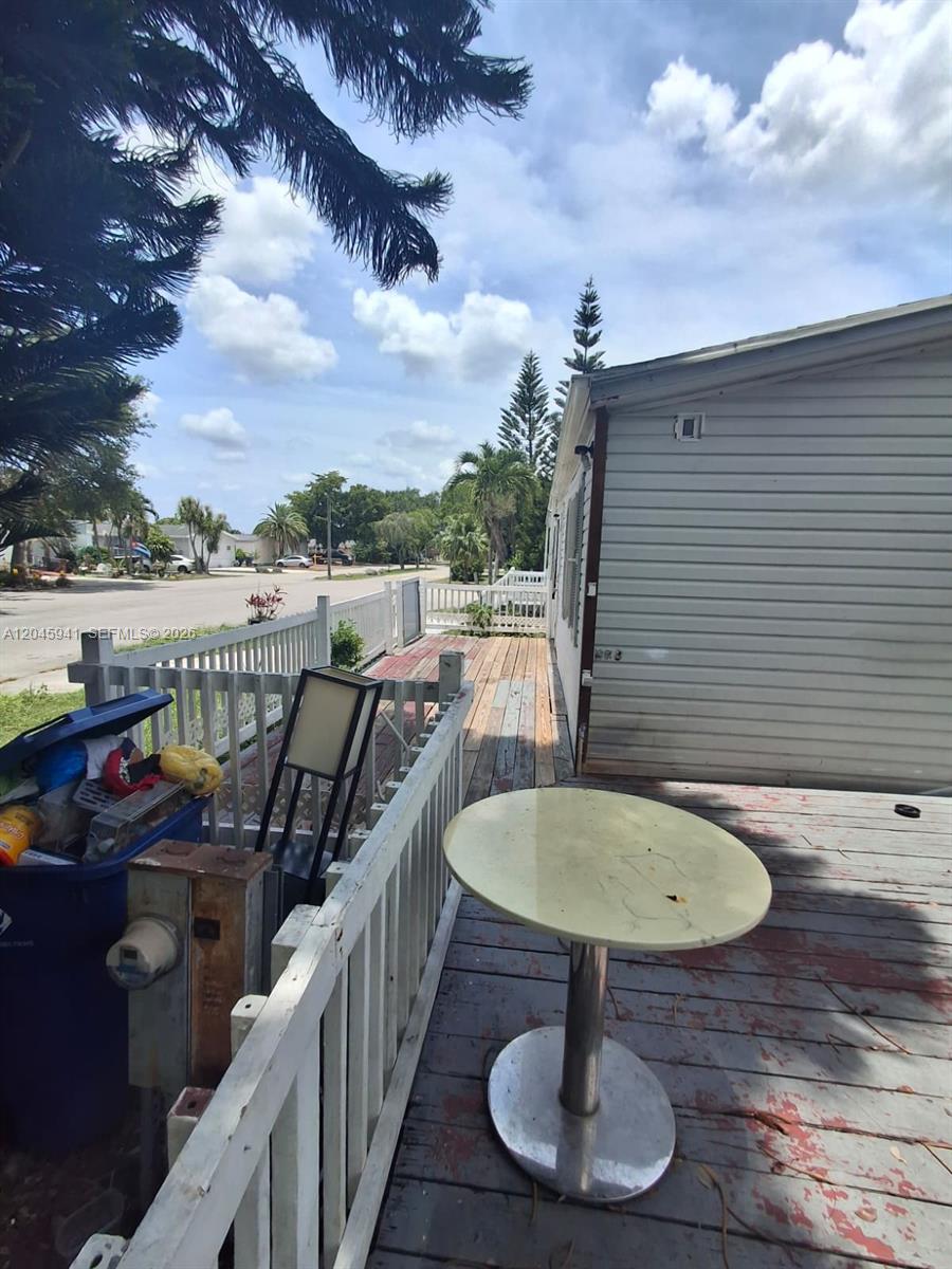 19800 Sw 180 Avenue Property Photo 9