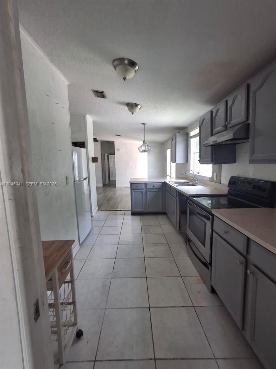19800 Sw 180 Avenue Property Photo 15