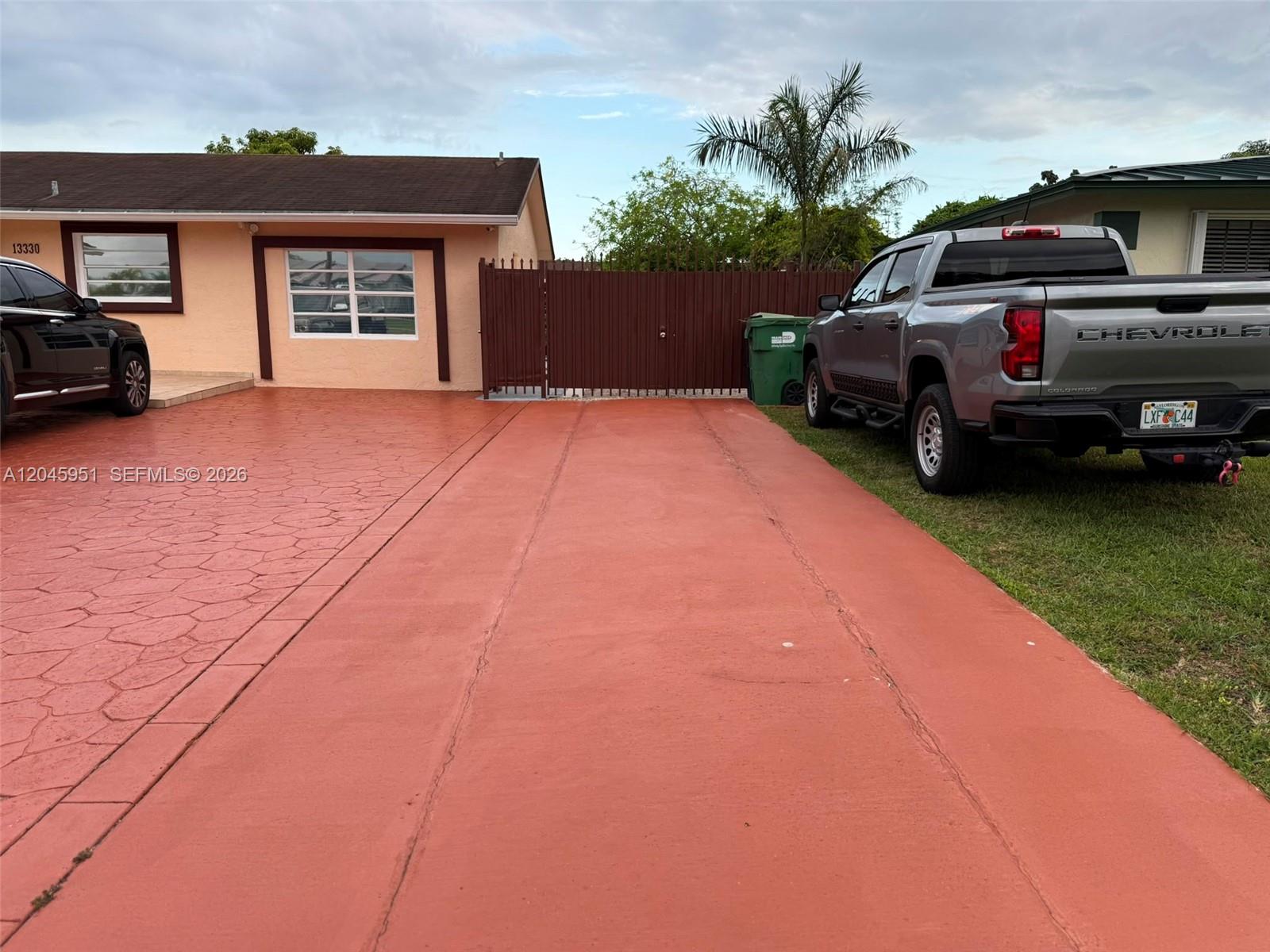 13330 Sw 79th Street Efficiency Property Photo 1