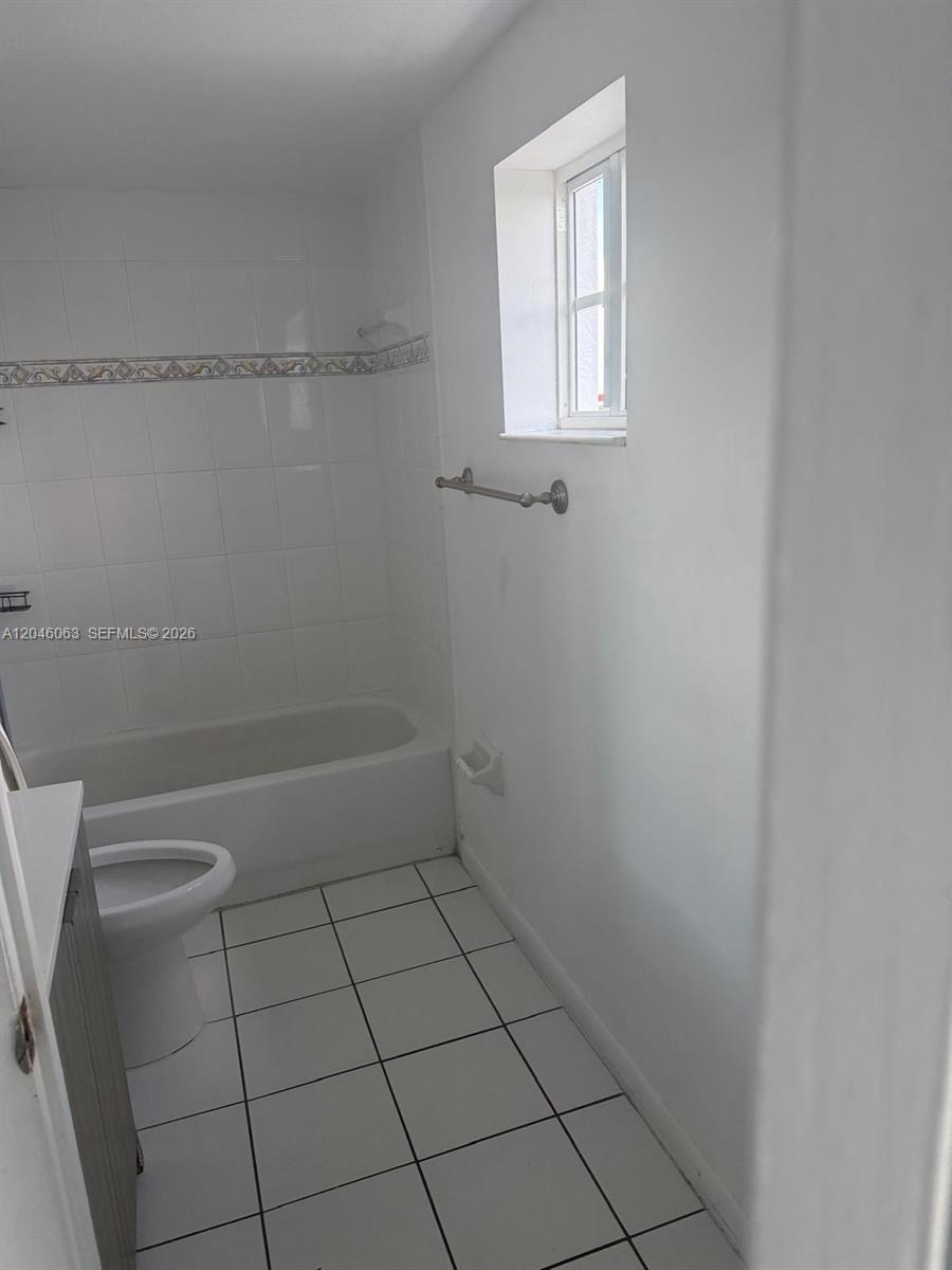 21 E 3rd Street 405 Property Photo 2