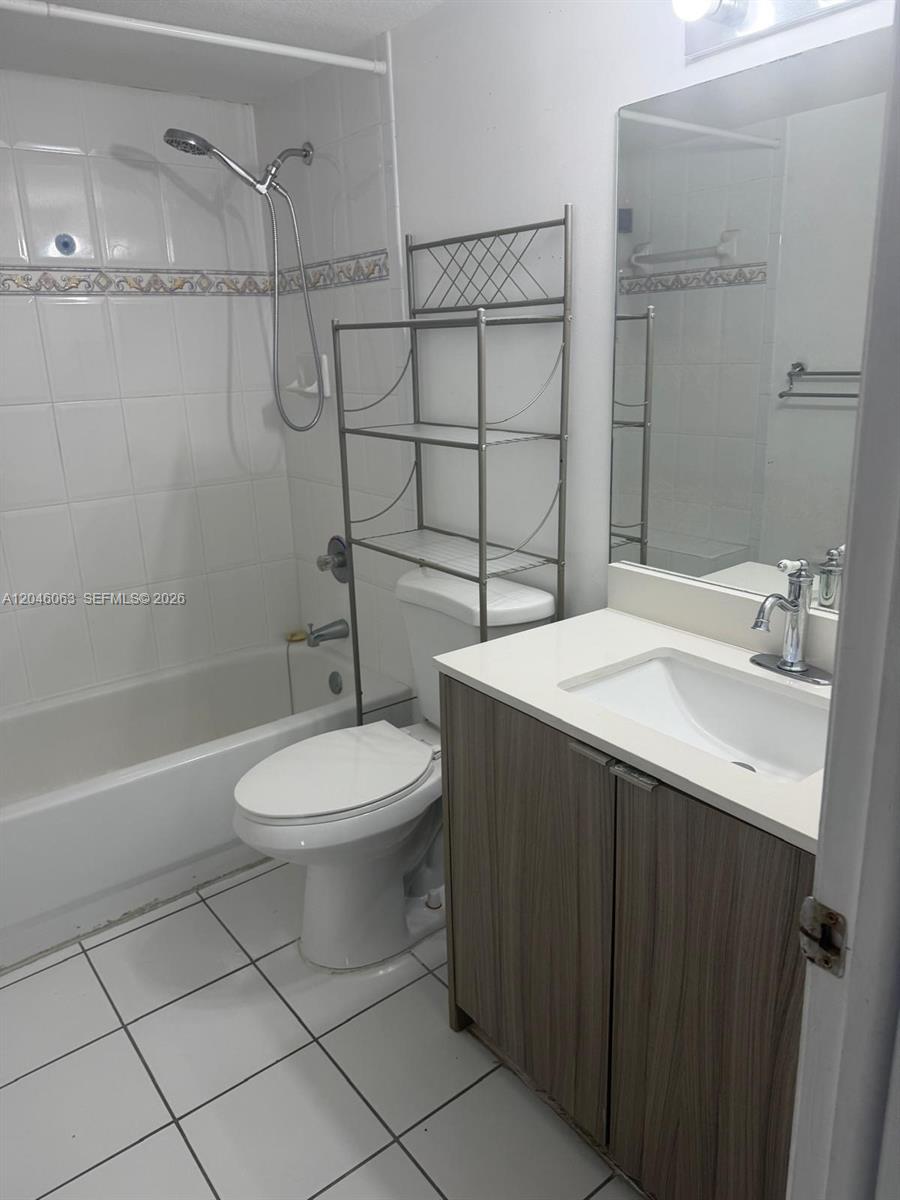 21 E 3rd Street 405 Property Photo 4