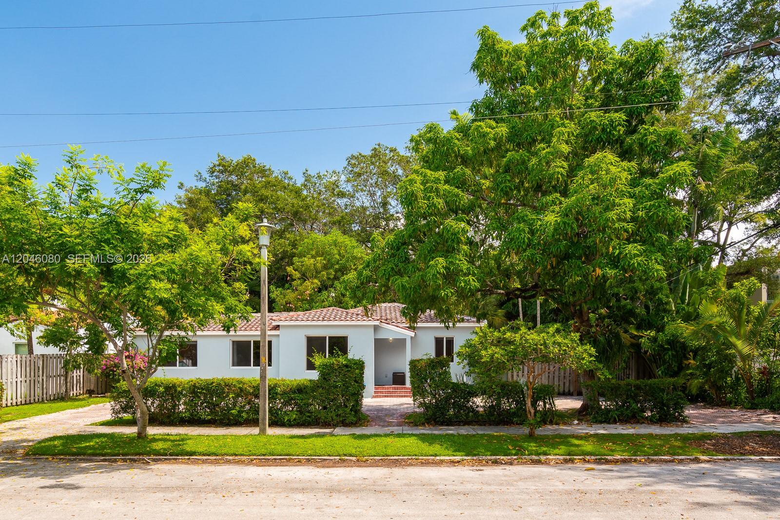 2215 Tequesta Lane Property Photo 1