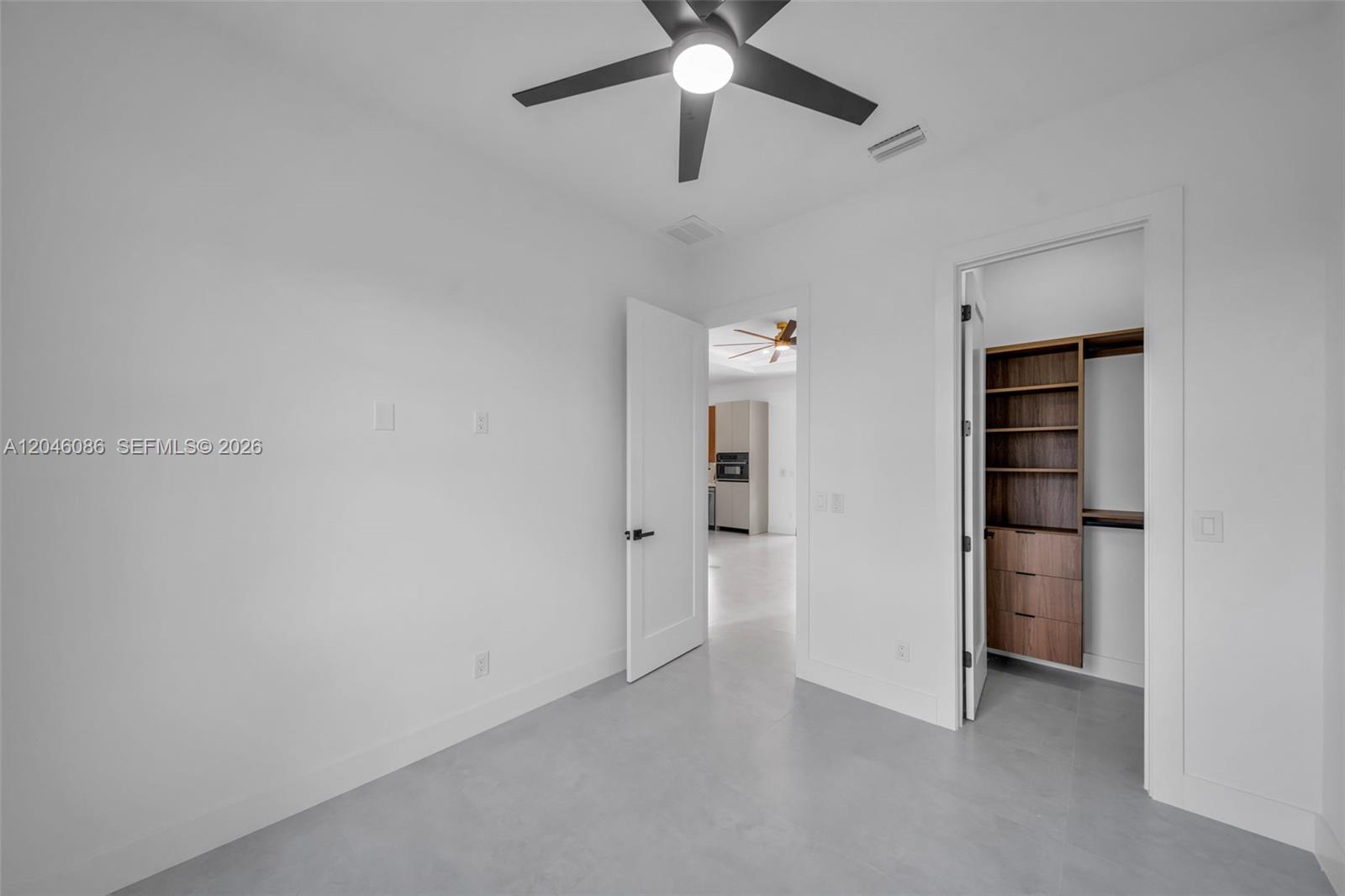 1049 Embers Parkway W Property Photo 29