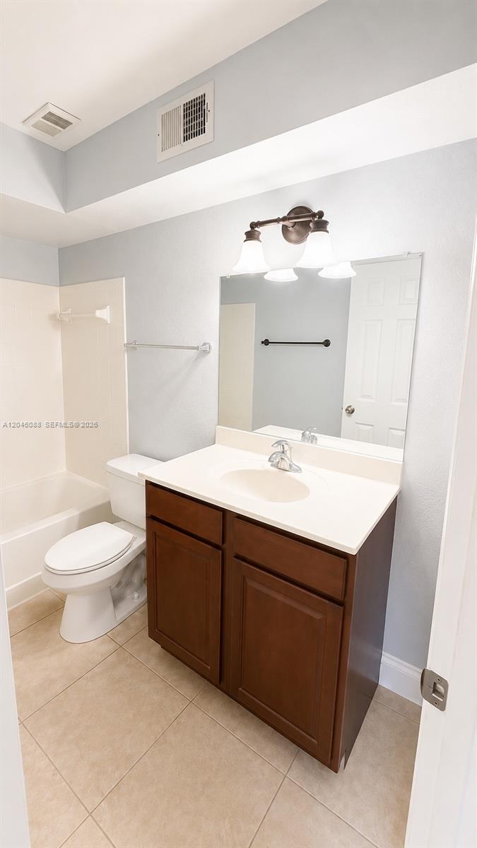2986 S University Drive 8108 Property Photo 15
