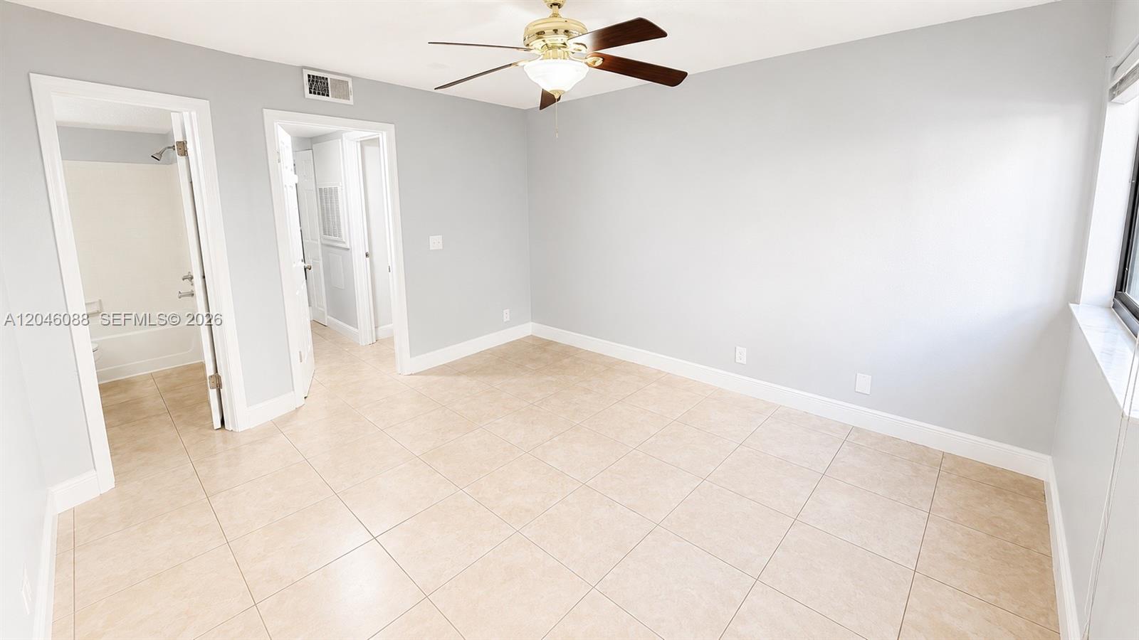 2986 S University Drive 8108 Property Photo 24
