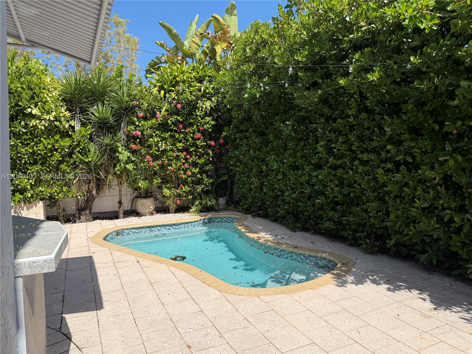 A12046103 Property Photo 8