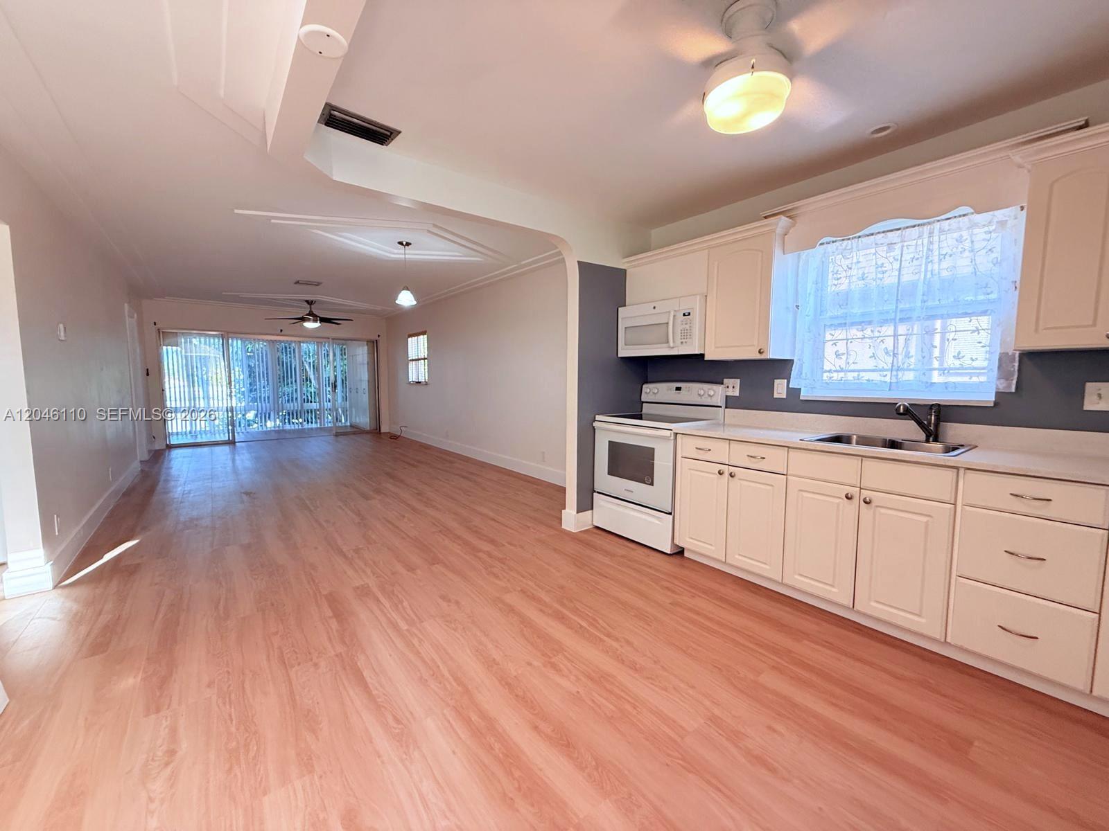 2832 Fillmore Street 20 Property Photo 1