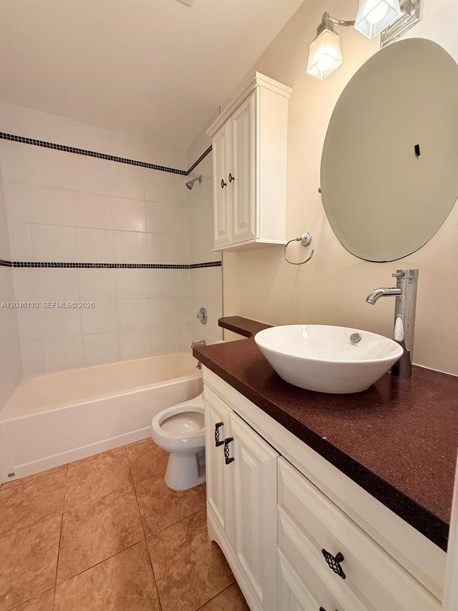 2832 Fillmore Street 20 Property Photo 13