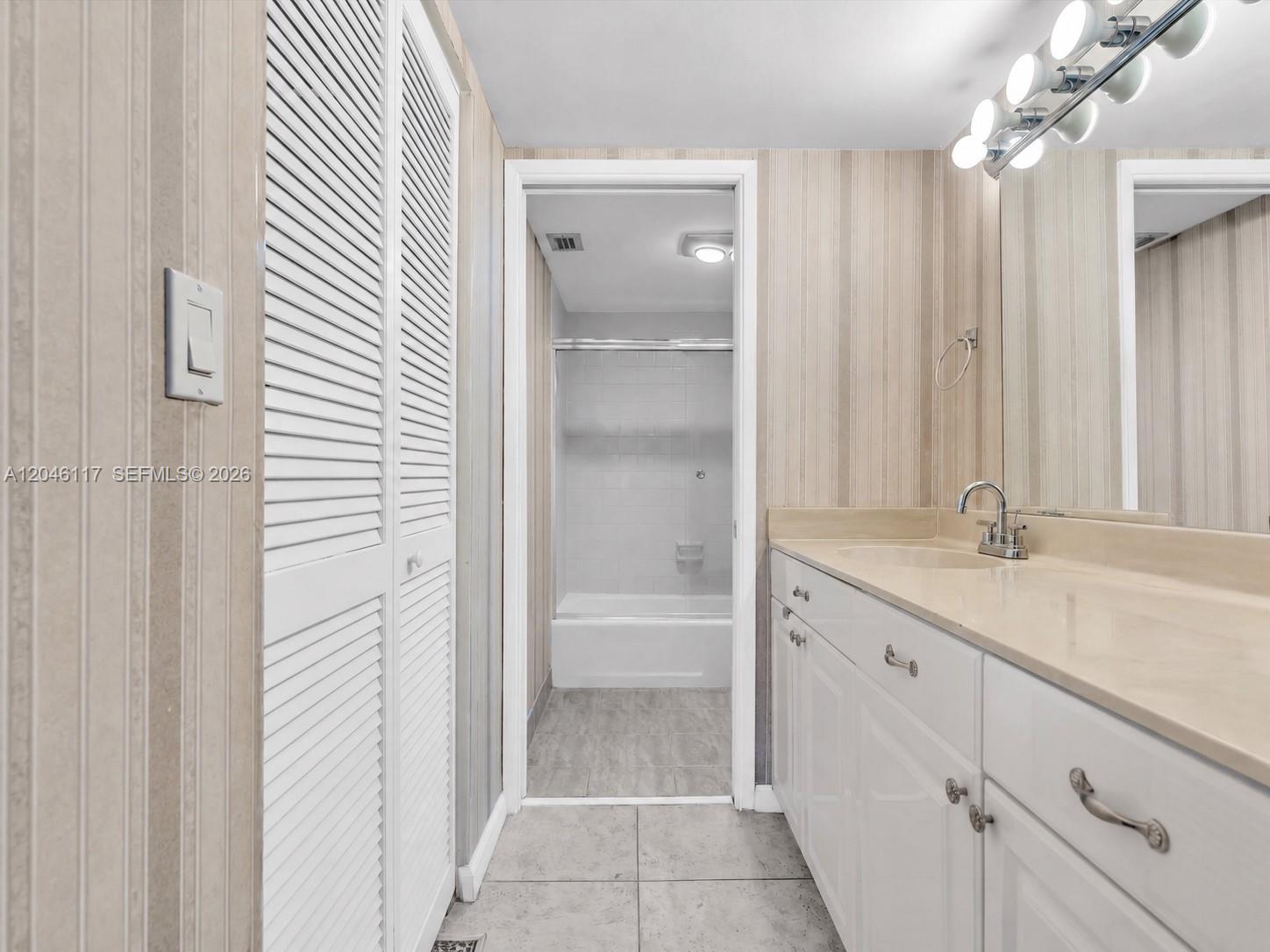 1901 Brickell Avenue B1203 Property Photo 6