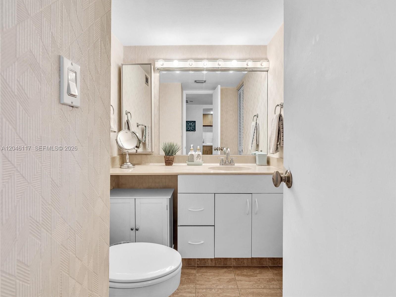 1901 Brickell Avenue B1203 Property Photo 16