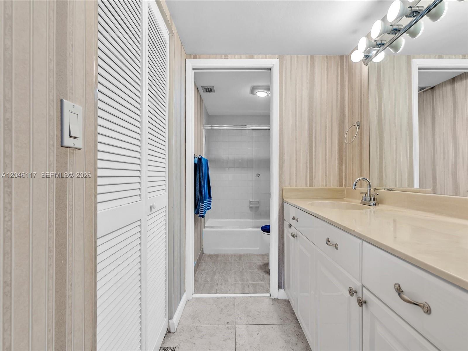1901 Brickell Avenue B1203 Property Photo 21