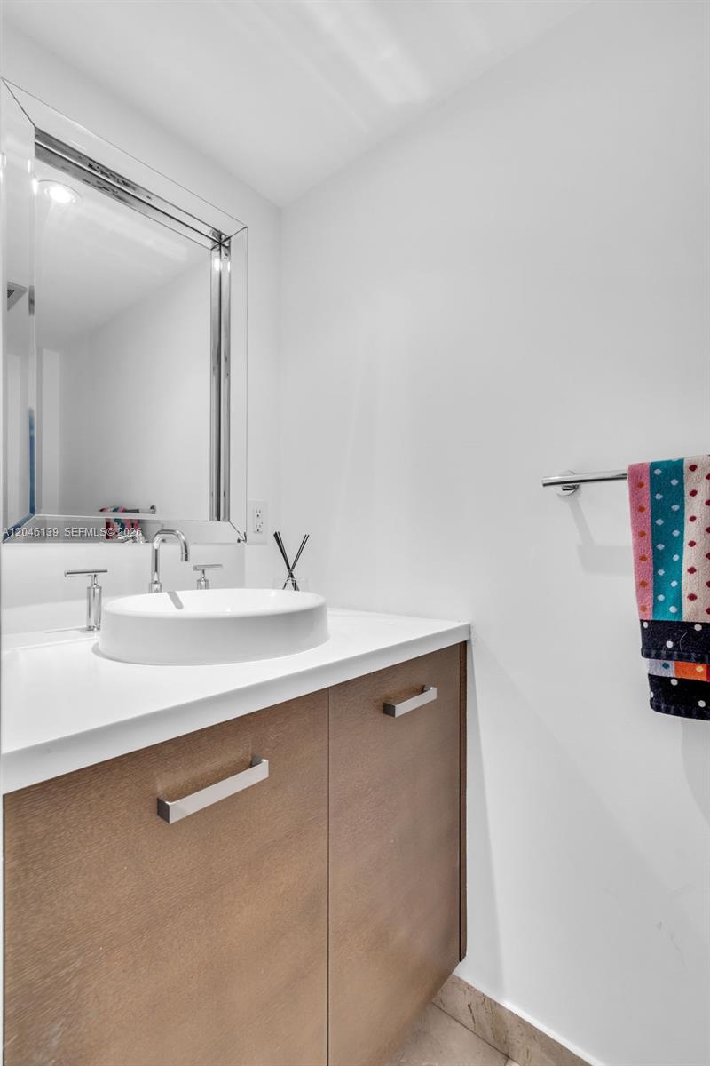6917 Collins Avenue 404 Property Photo 18