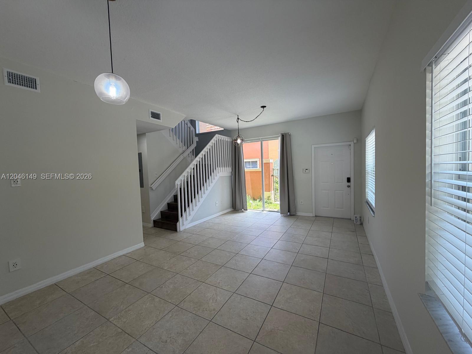 2201 Clipper Place 5405 Property Photo 3