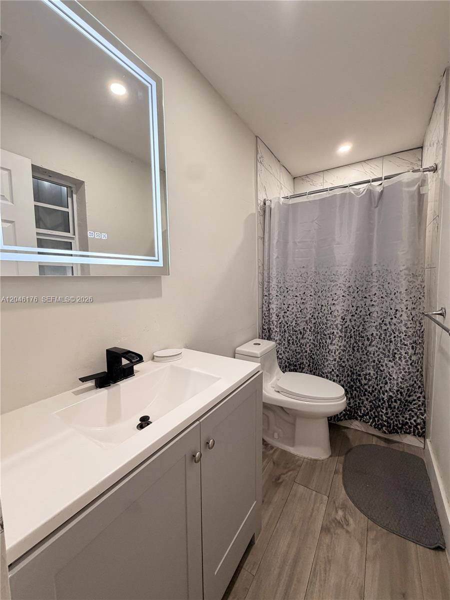 17130 Nw 42nd Court Property Photo 12