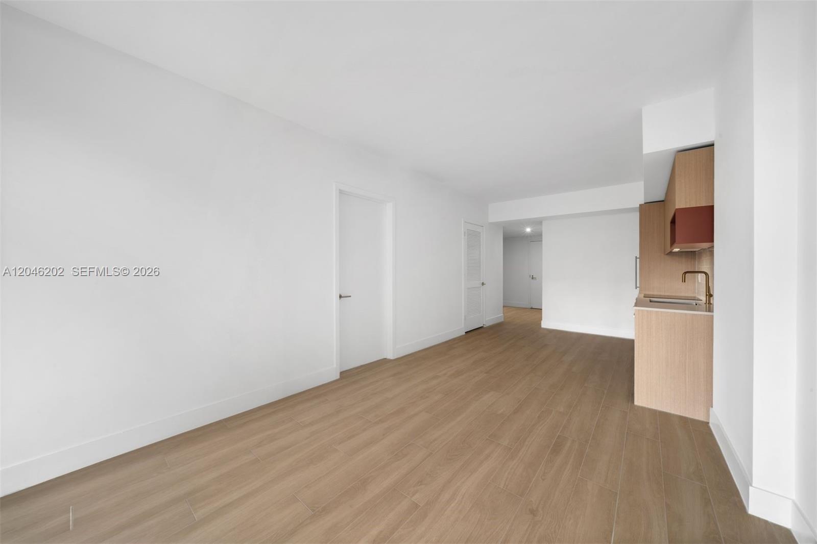 90 Ne 32nd 404 Property Photo 14