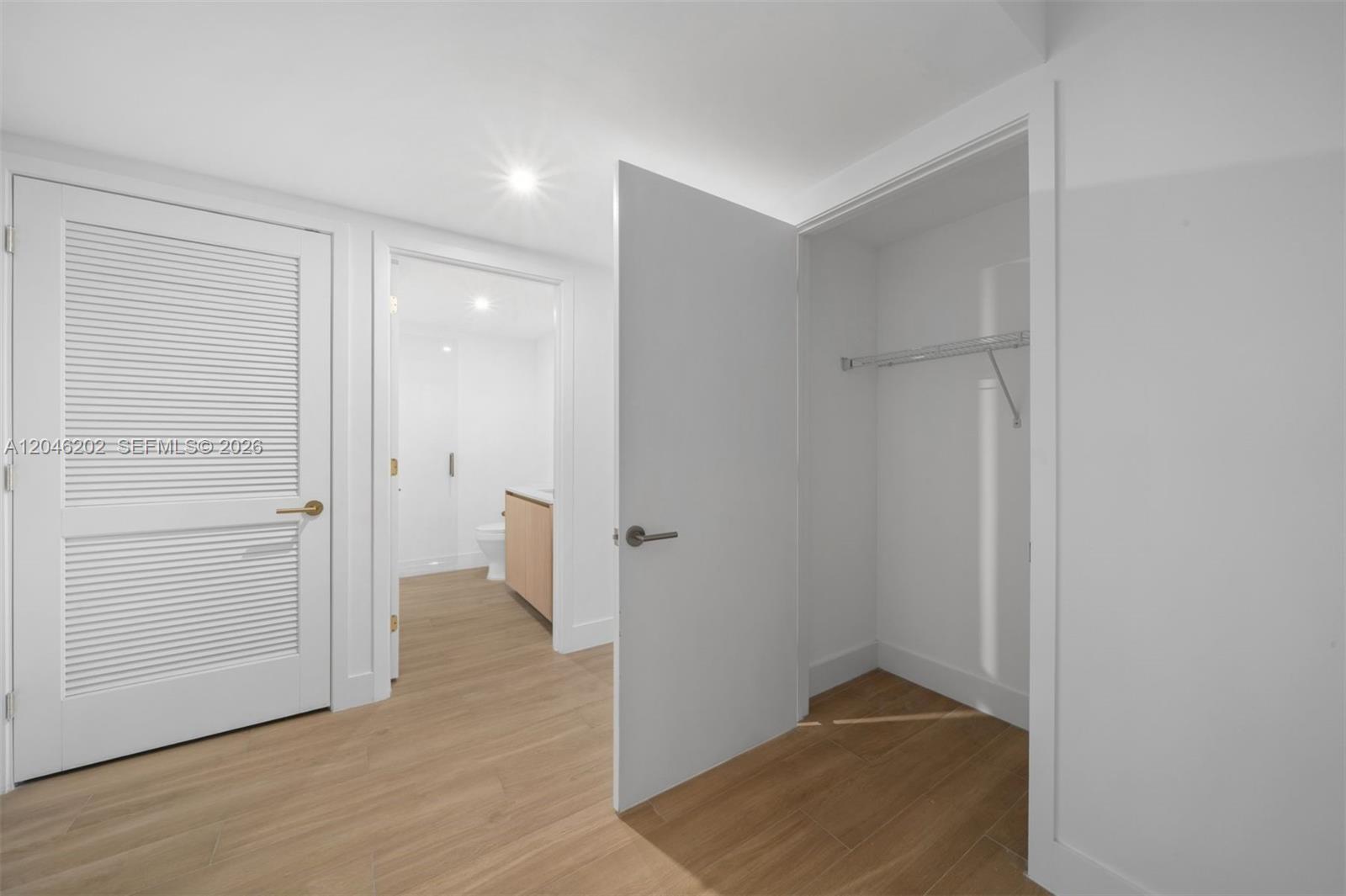 90 Ne 32nd 404 Property Photo 17