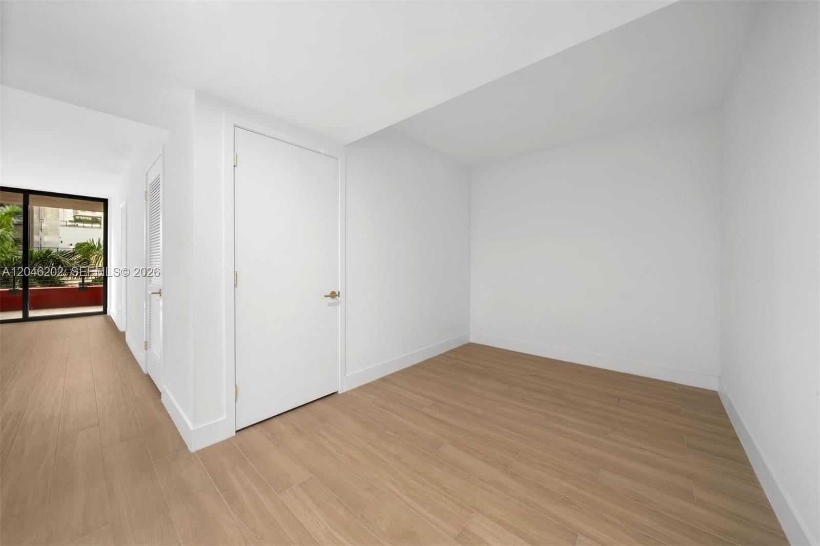 90 Ne 32nd 404 Property Photo 24