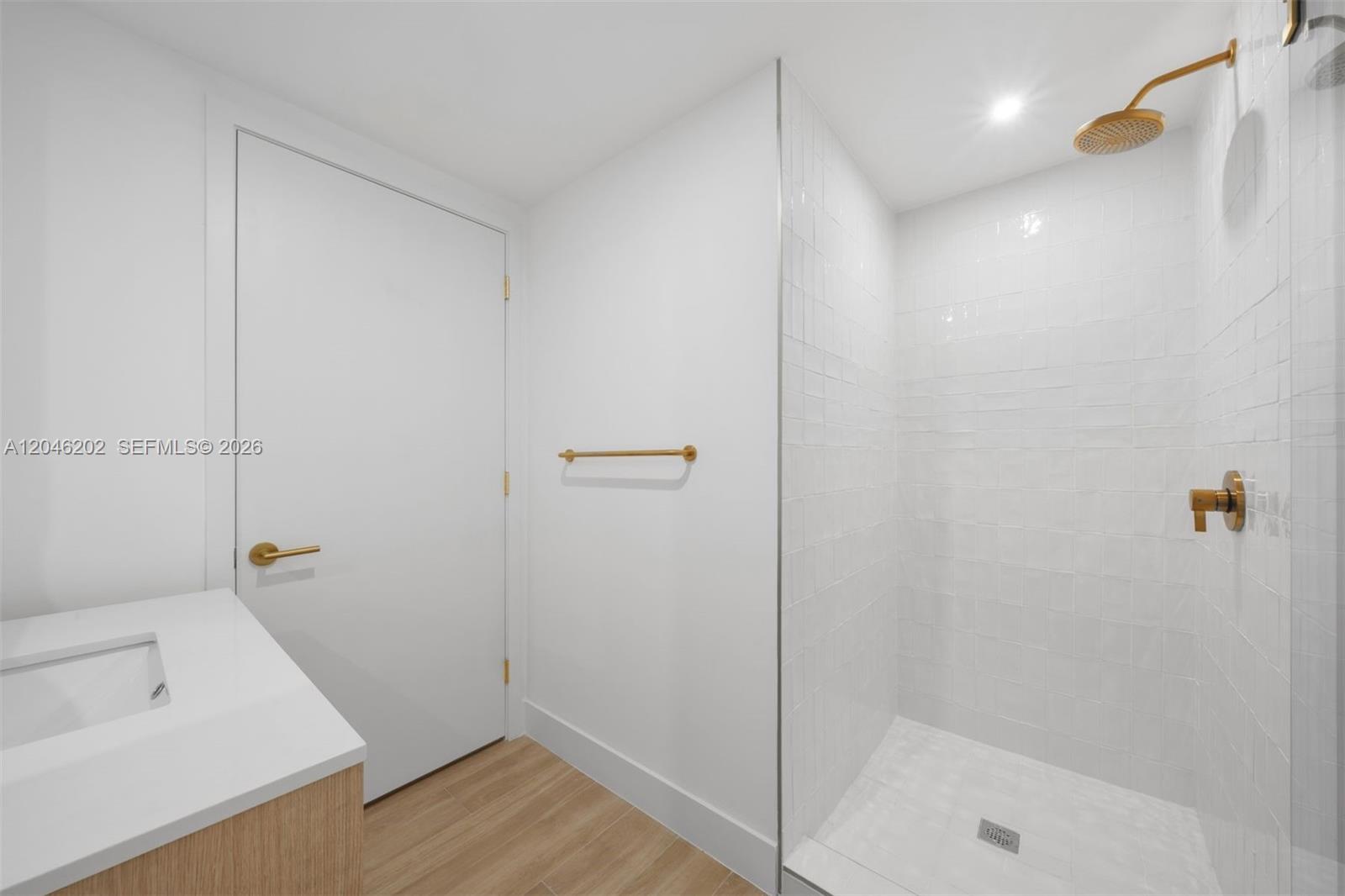 90 Ne 32nd 404 Property Photo 25