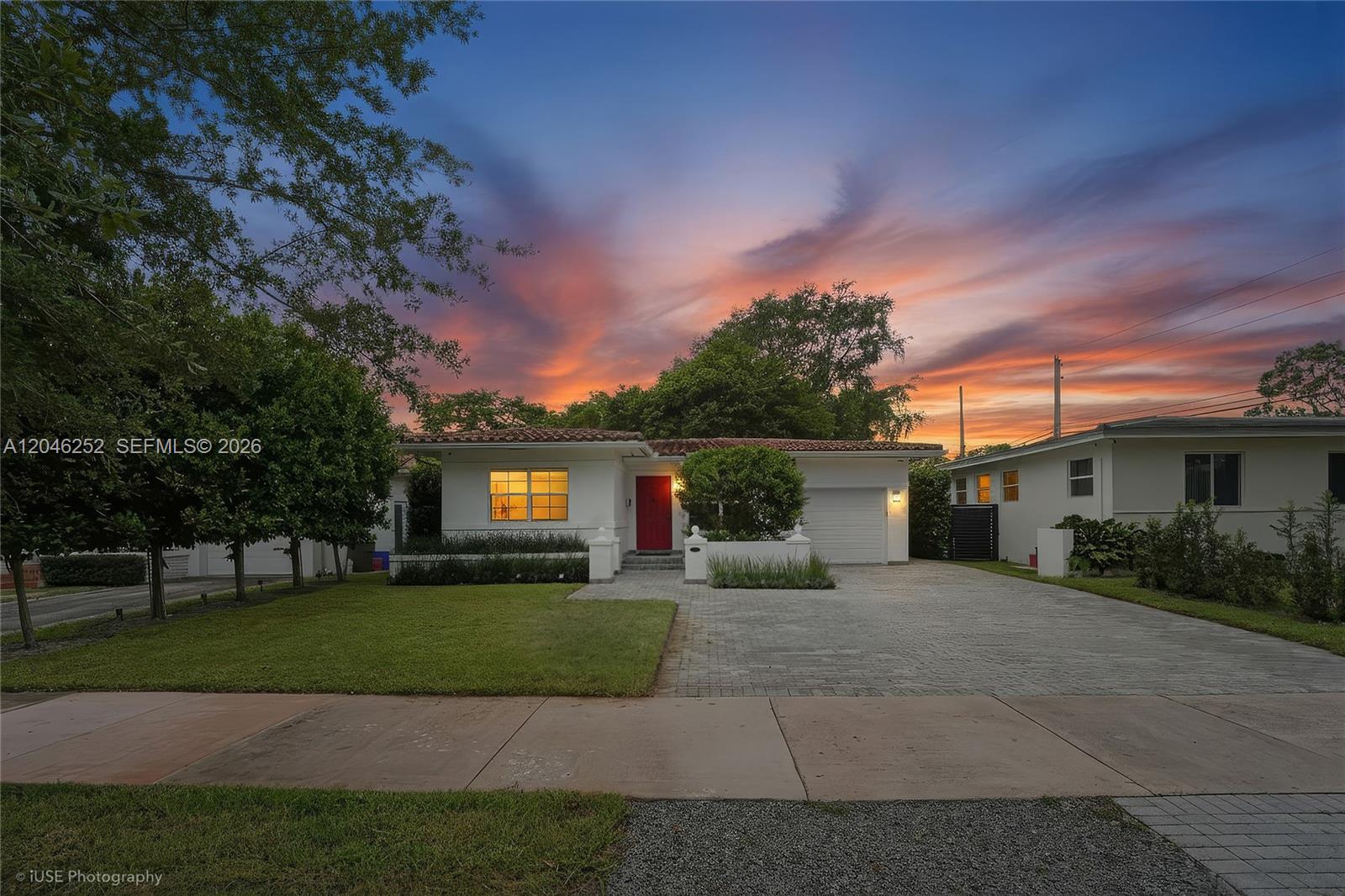 1556 Catalonia Avenue Property Photo 1