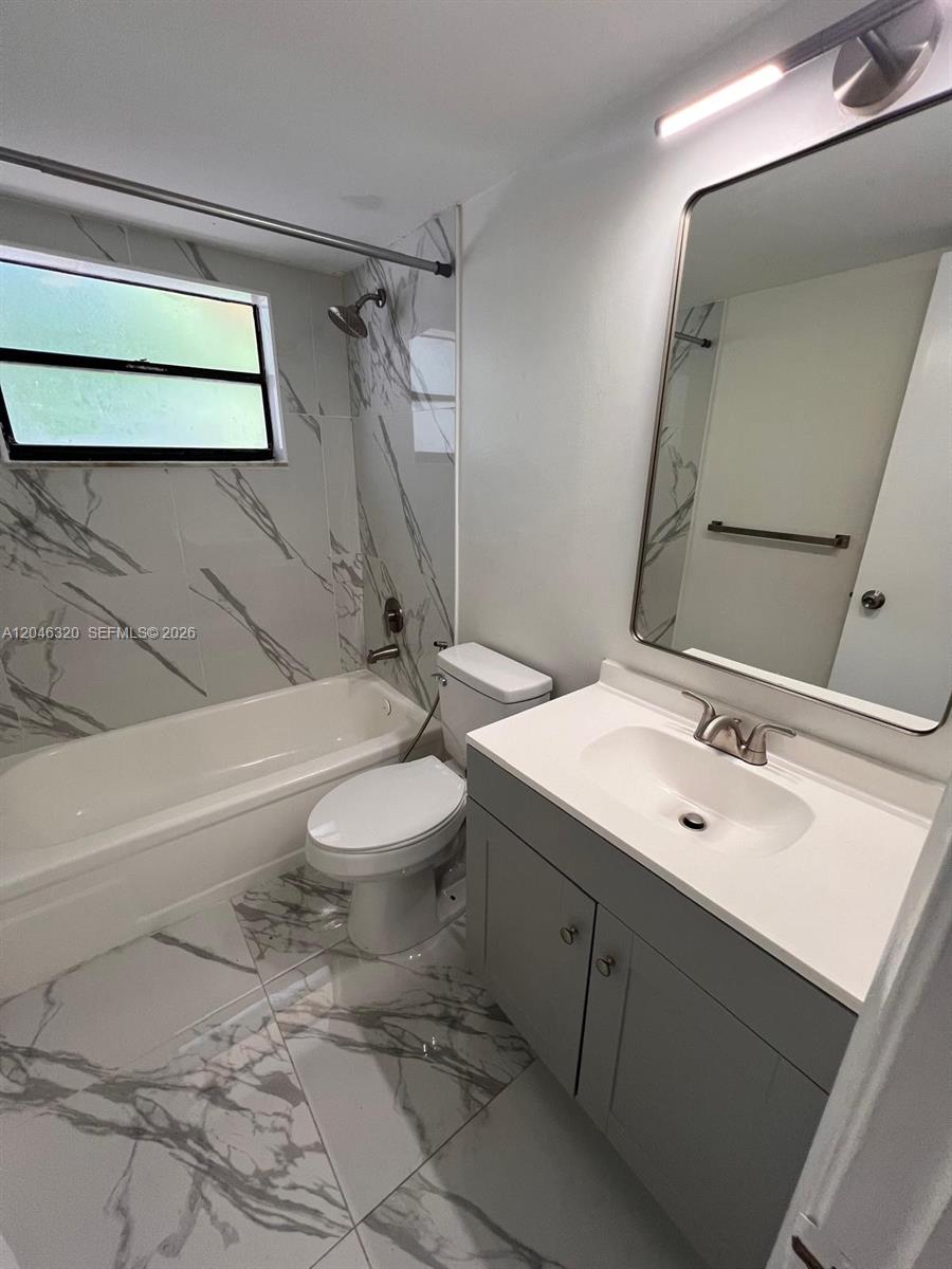 A12046320 Property Photo 11