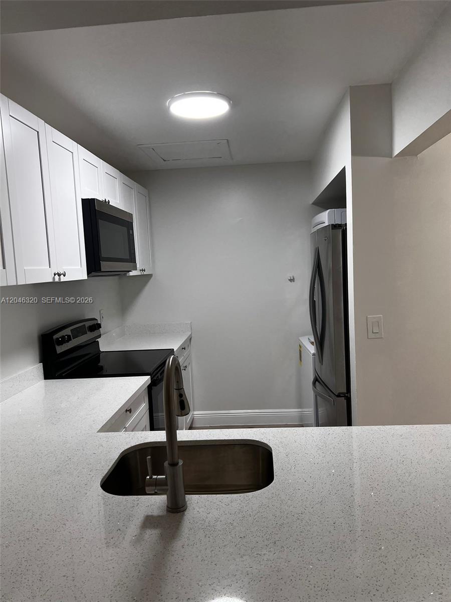 A12046320 Property Photo 13