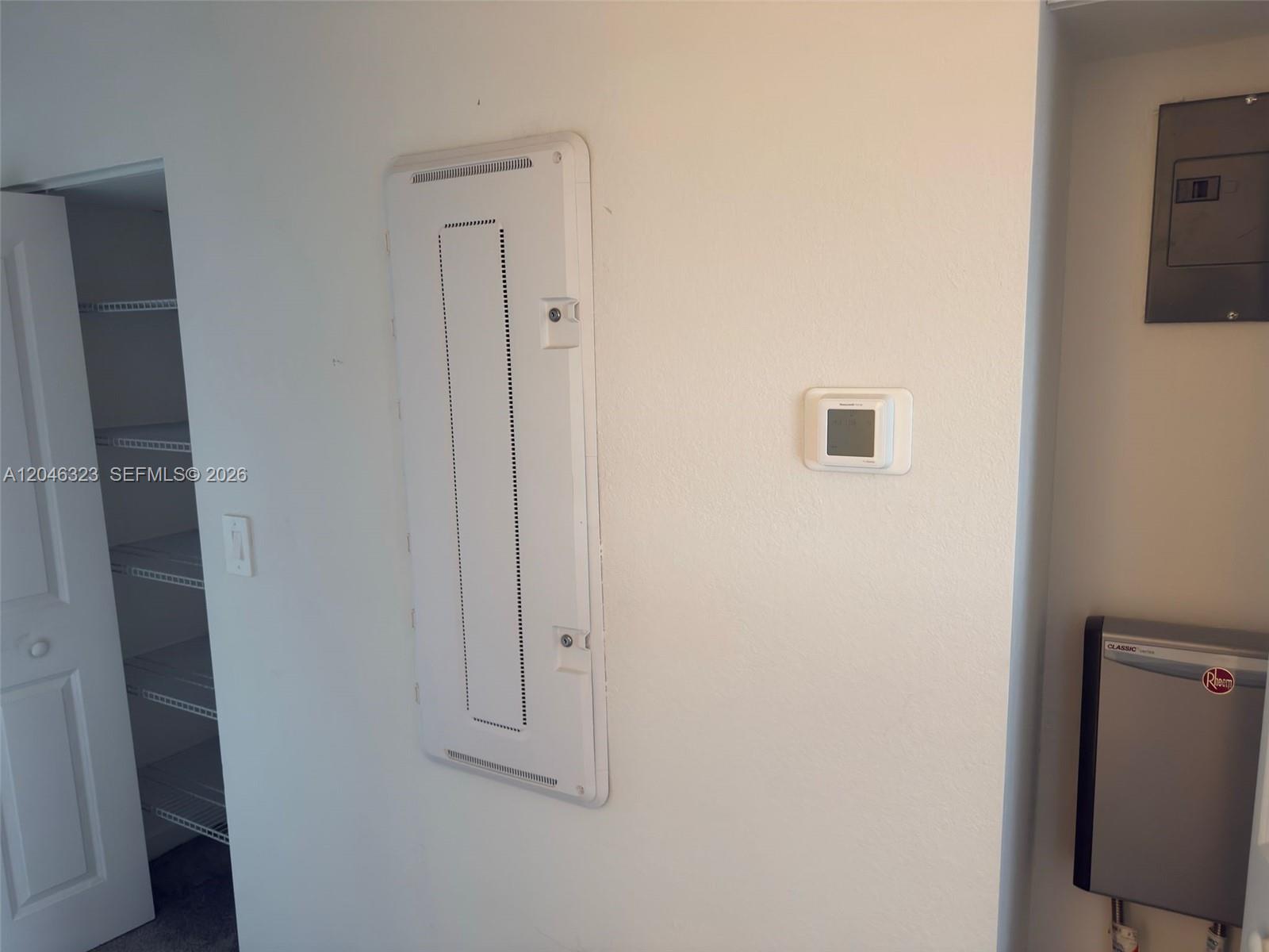 A12046323 Property Photo 16
