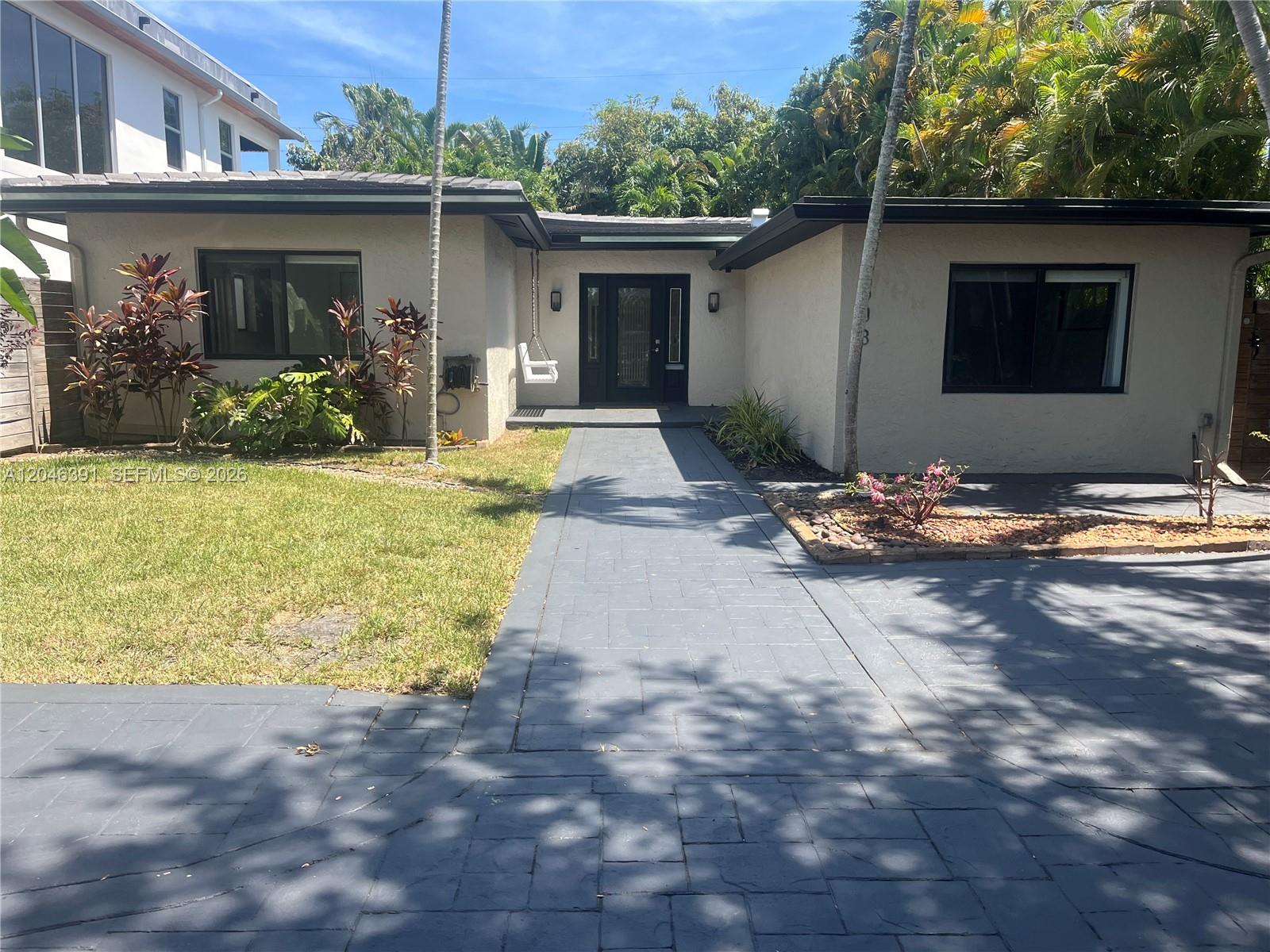 1508 Ne 5th Court N/a Property Photo 2