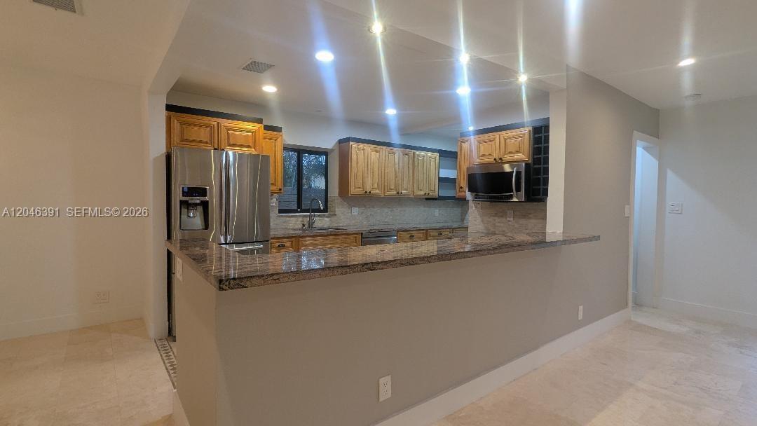 1508 Ne 5th Court N/a Property Photo 9