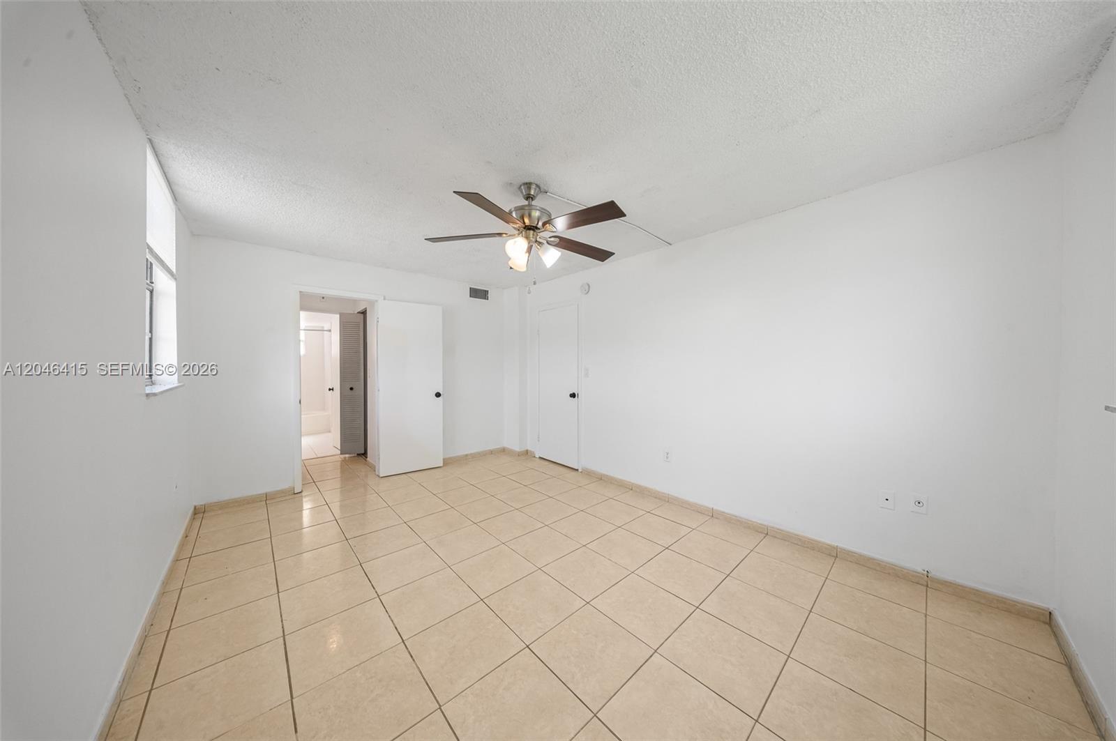 14155 Sw 87th Street 404-e Property Photo 6
