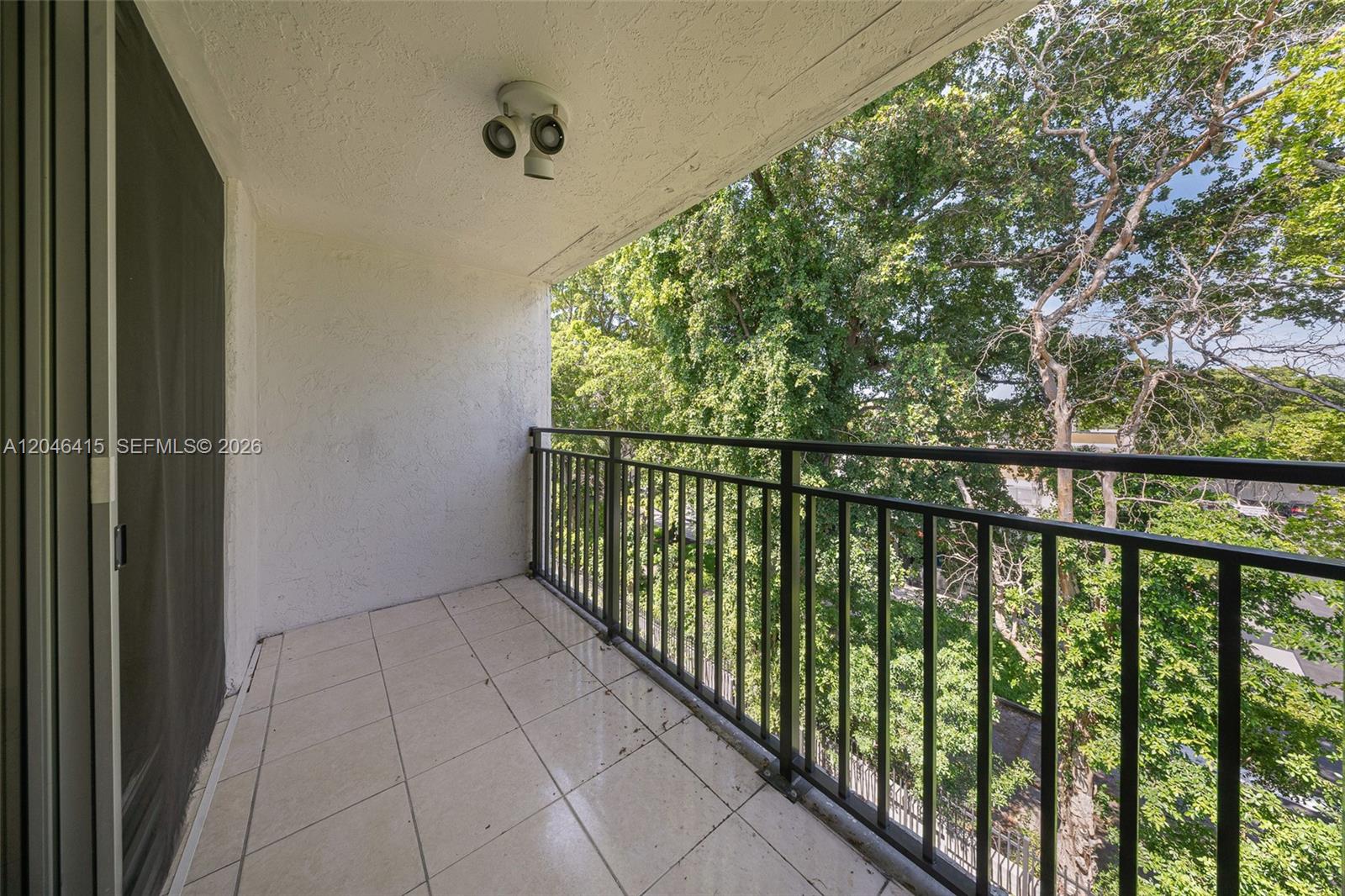 14155 Sw 87th Street 404-e Property Photo 12
