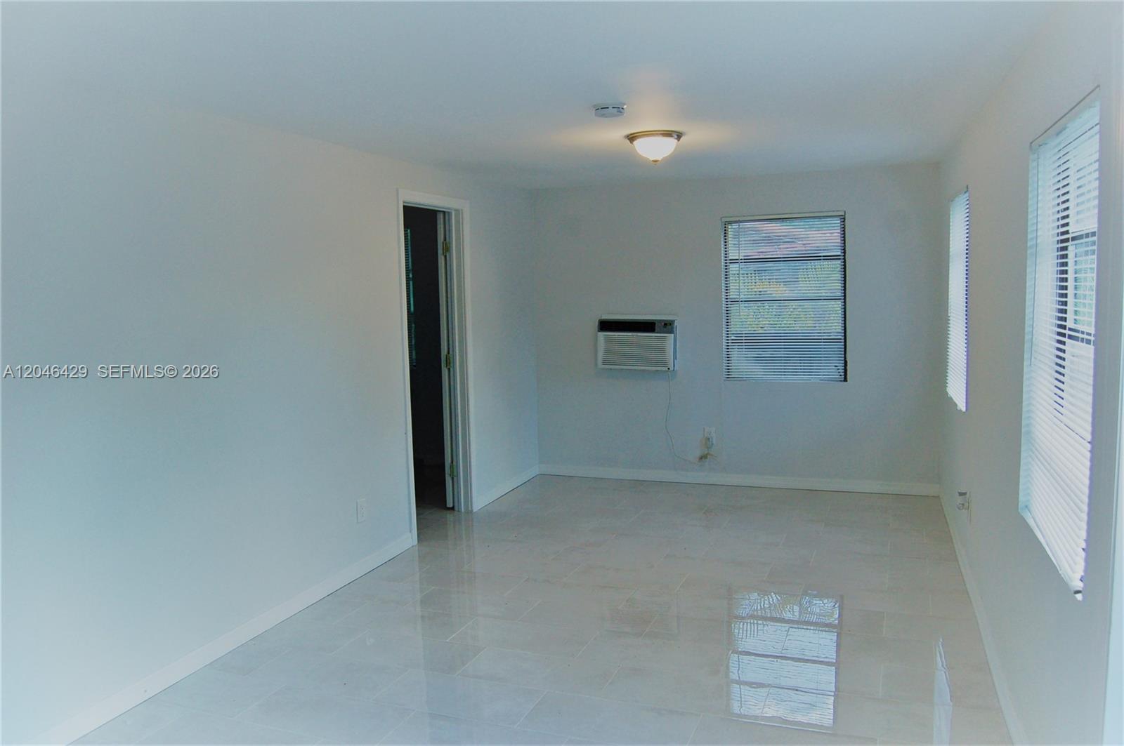 A12046429 Property Photo 7