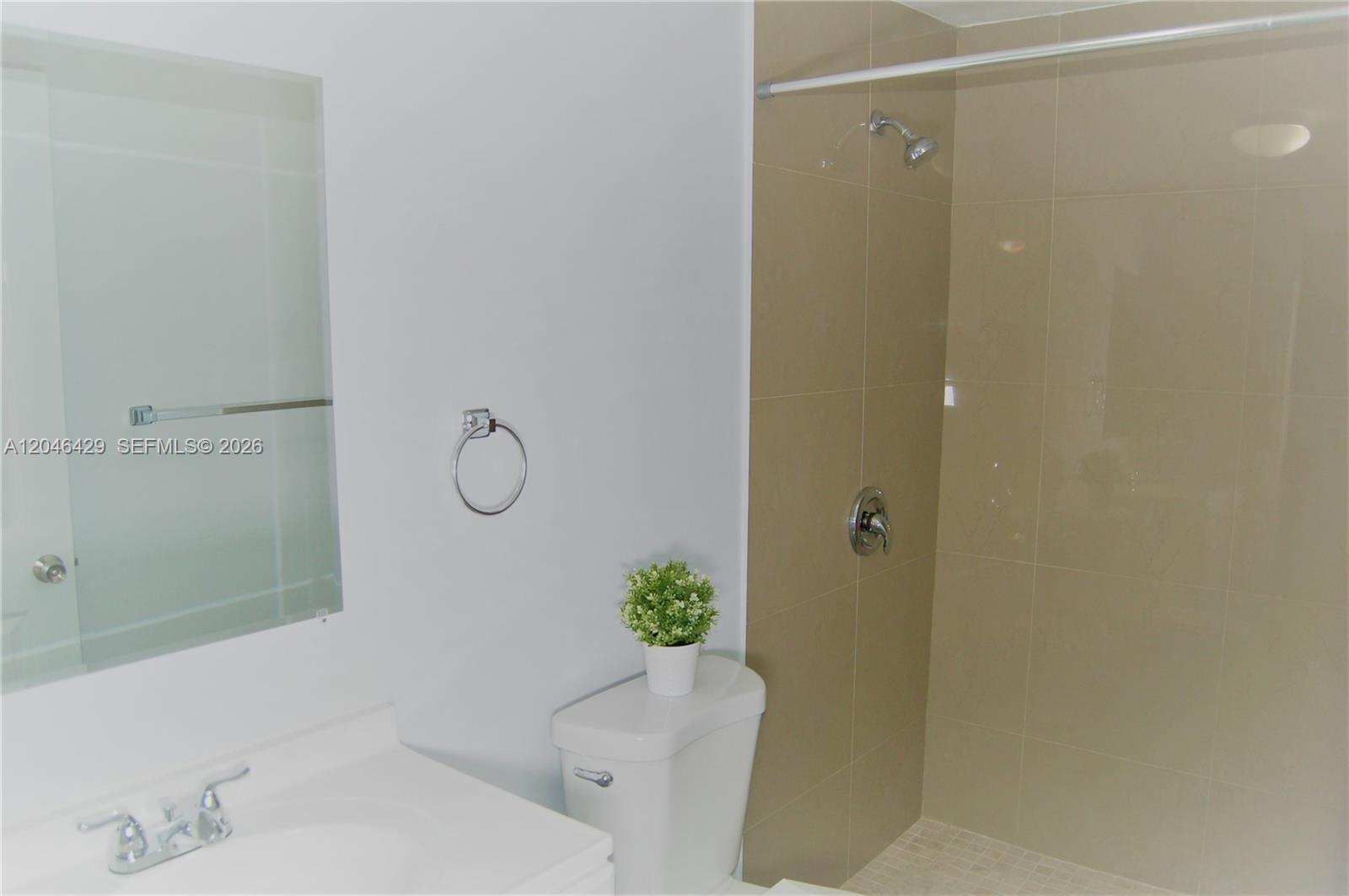 A12046429 Property Photo 13