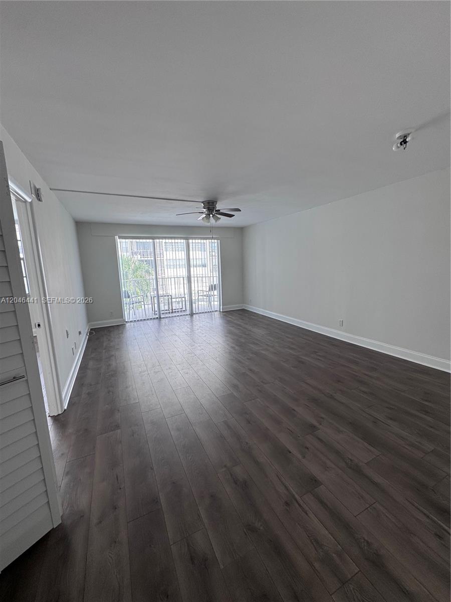 16710 Ne 9th Avenue 305 Property Photo 6
