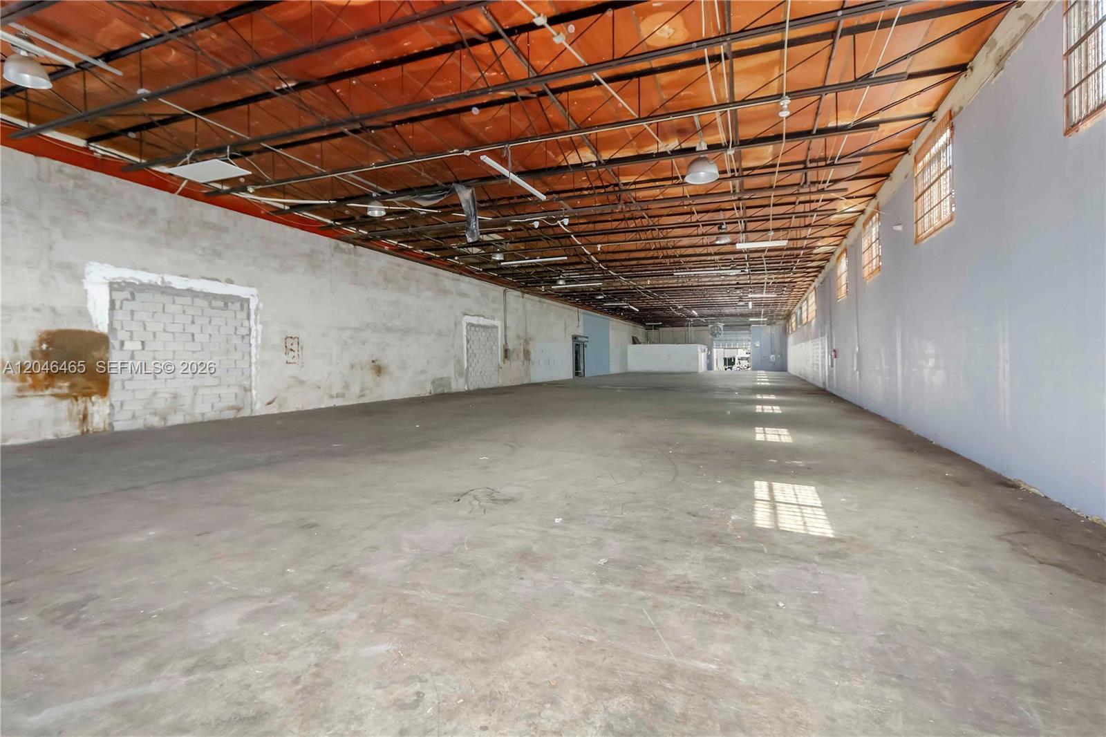 540 W 20th Street Property Photo 8