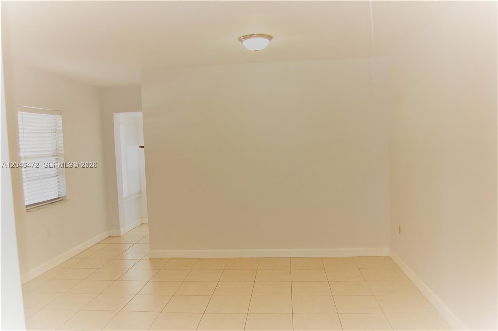 A12046472 Property Photo 34