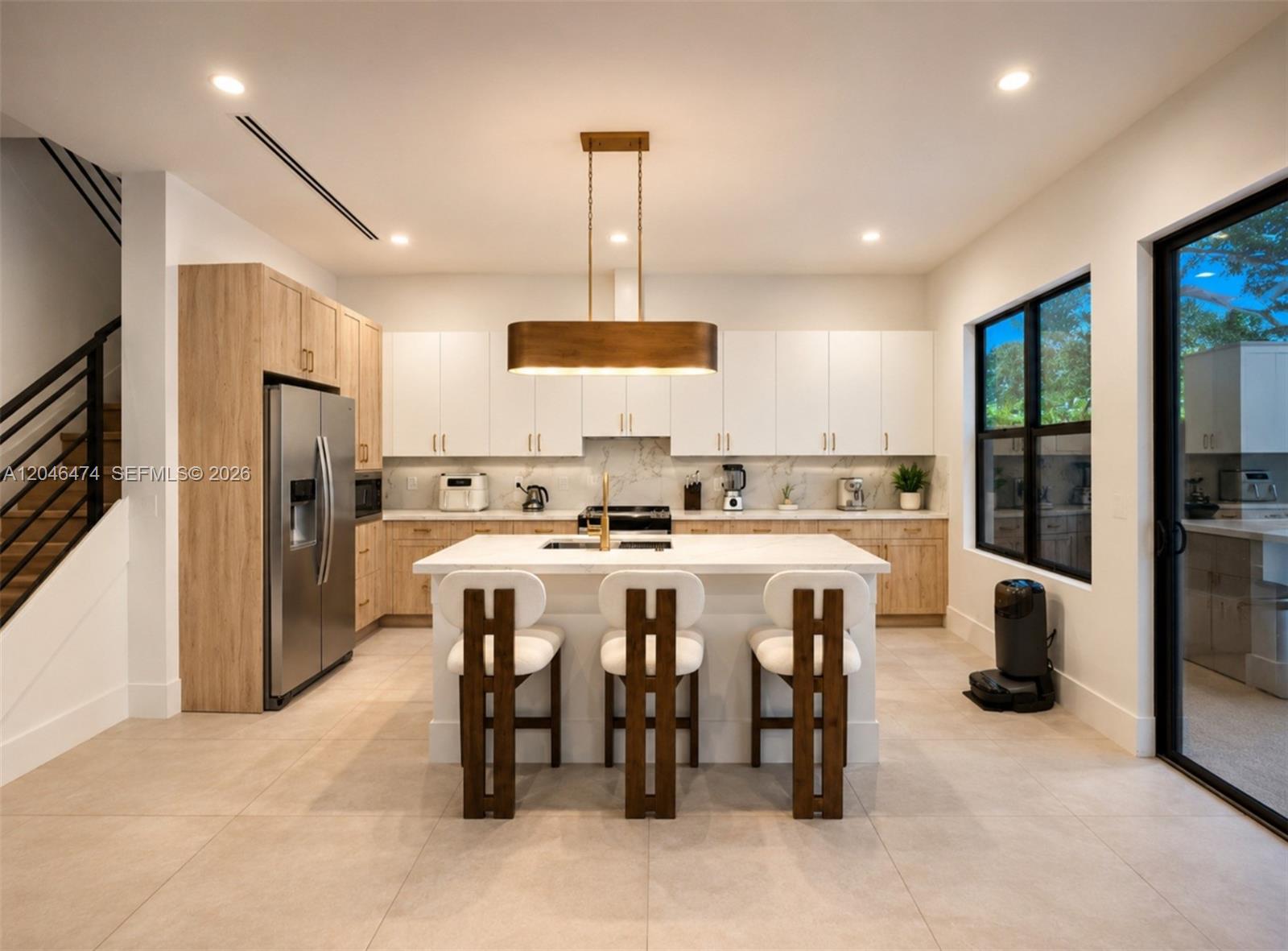A12046474 Property Photo 3